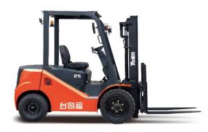 小噸位柴油叉車(chē)TL系列2-3.5噸內(nèi)燃叉車(chē)